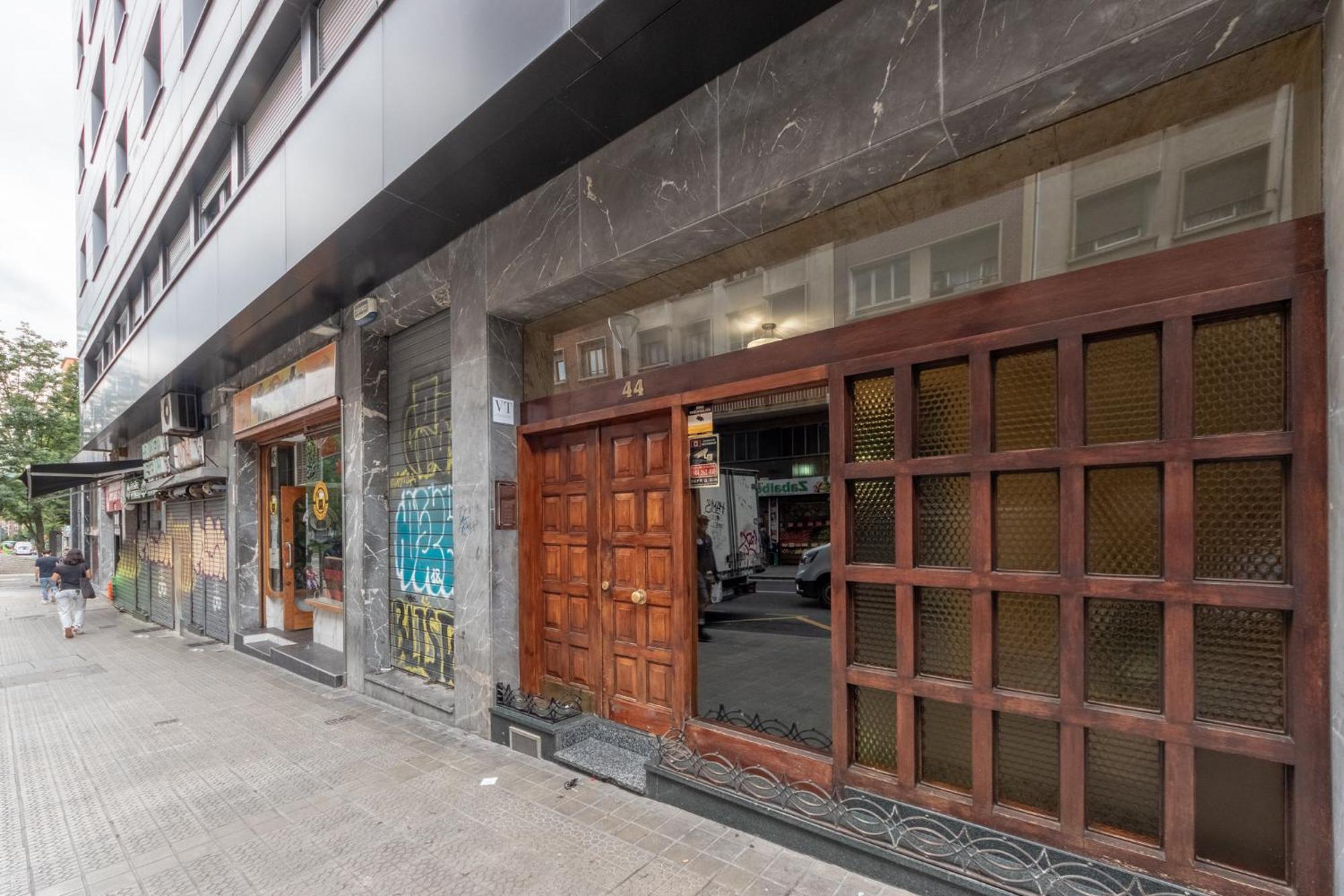 Apartmán Amplio Y Acogedor Junto A Plaza Zabalburu Bilbao Exteriér fotografie
