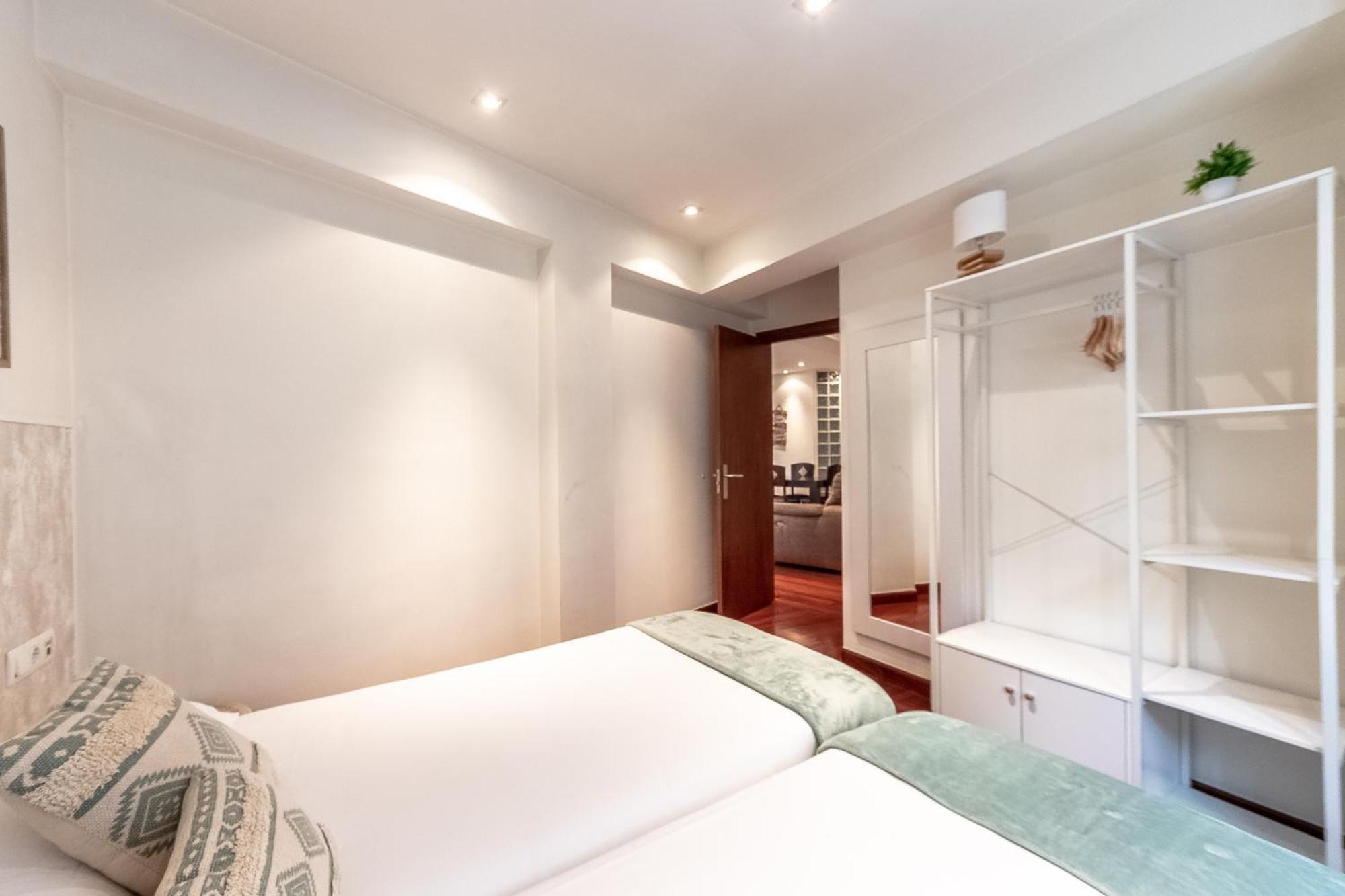 Apartmán Amplio Y Acogedor Junto A Plaza Zabalburu Bilbao Exteriér fotografie